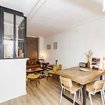 Superb Parisian Cocoon Near The Canal De L\'Ourcq